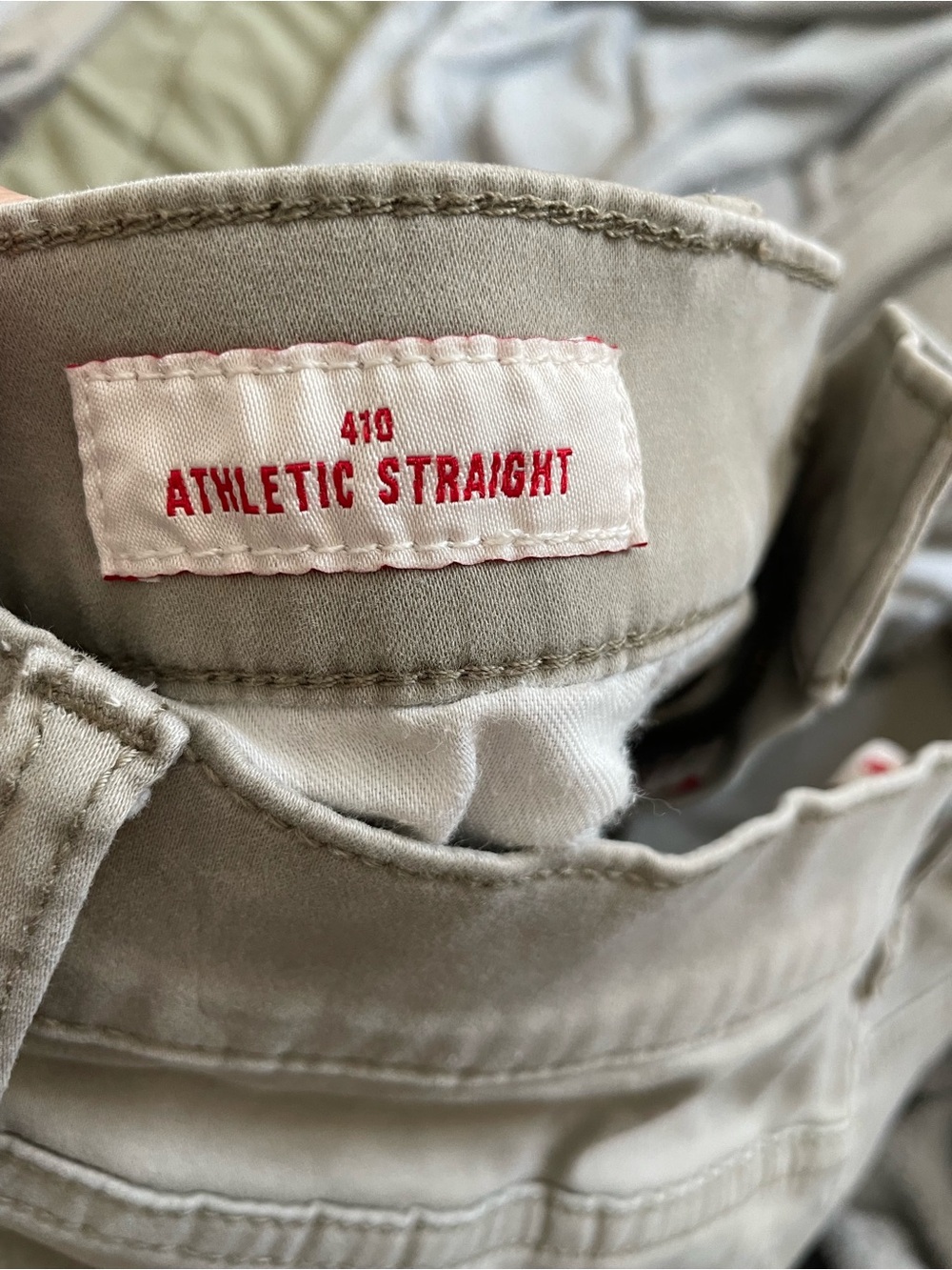 Lucky Brand 410 Athletic Straight Men’s 30x30 Jeans - Khaki
